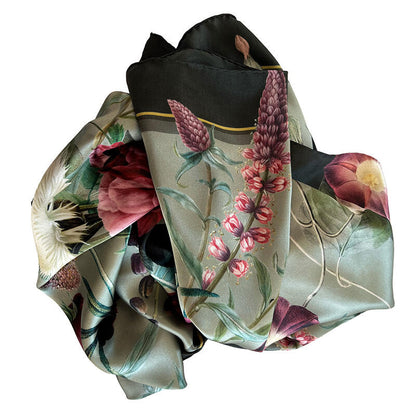 Silketørklæde -Blossom garden 90cm.